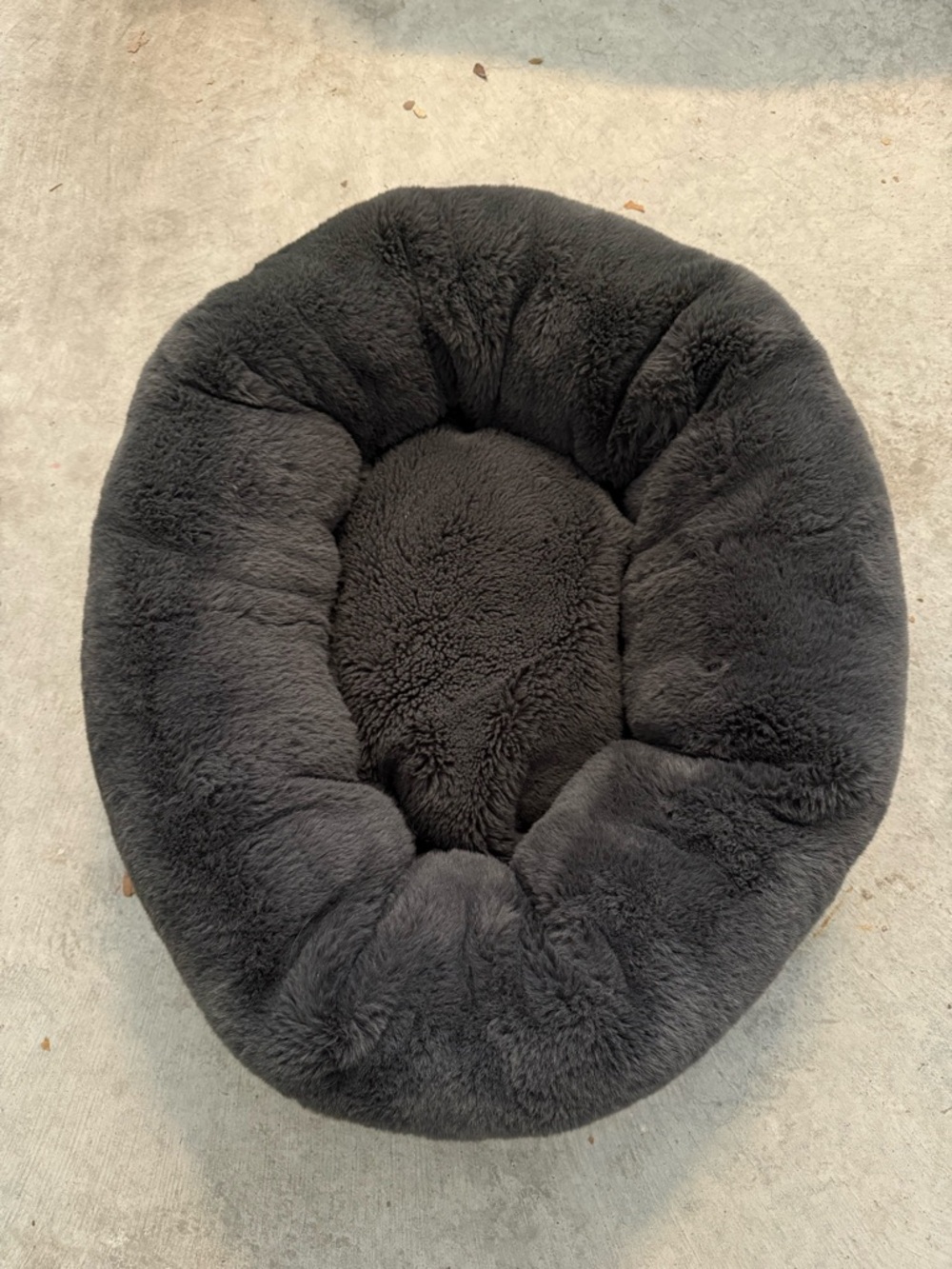 Unhide Plush Donut Dog Bed - Charcoal Gray